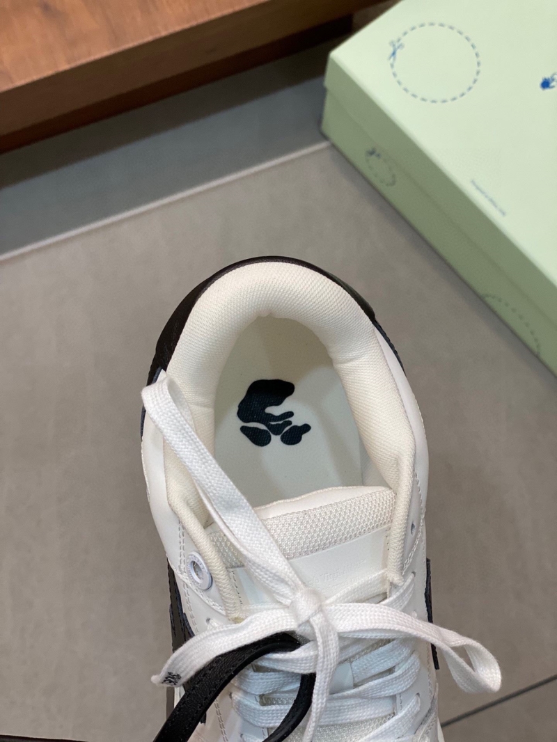 Off-White Sneakers